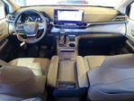 Toyota Sienna 2025