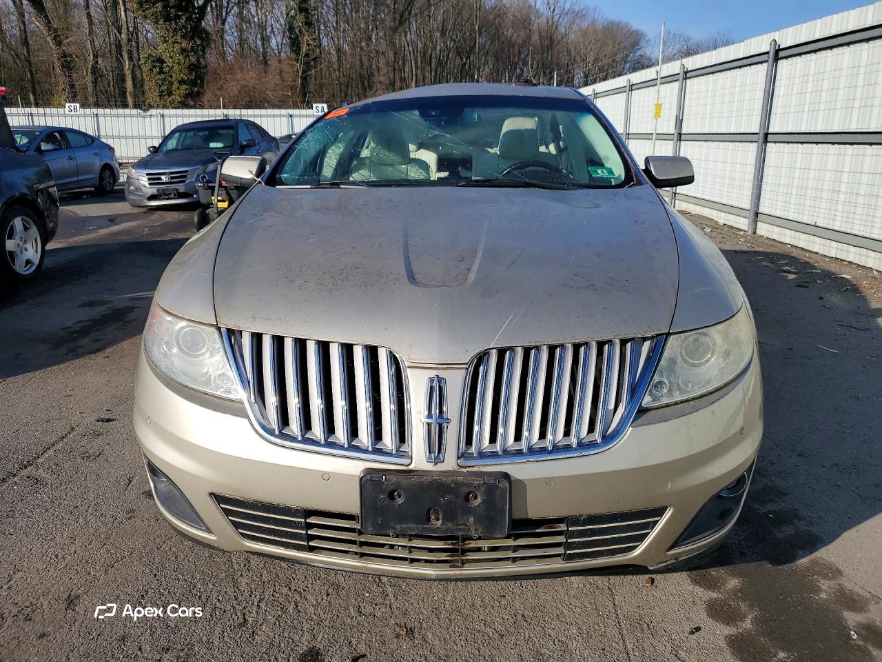 Lincoln MKS 2010