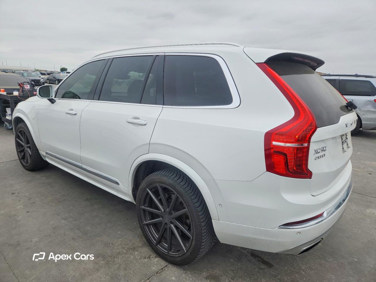 Volvo XC90 2021