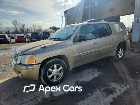 GMC Envoy 2004 - Image 1 of 13