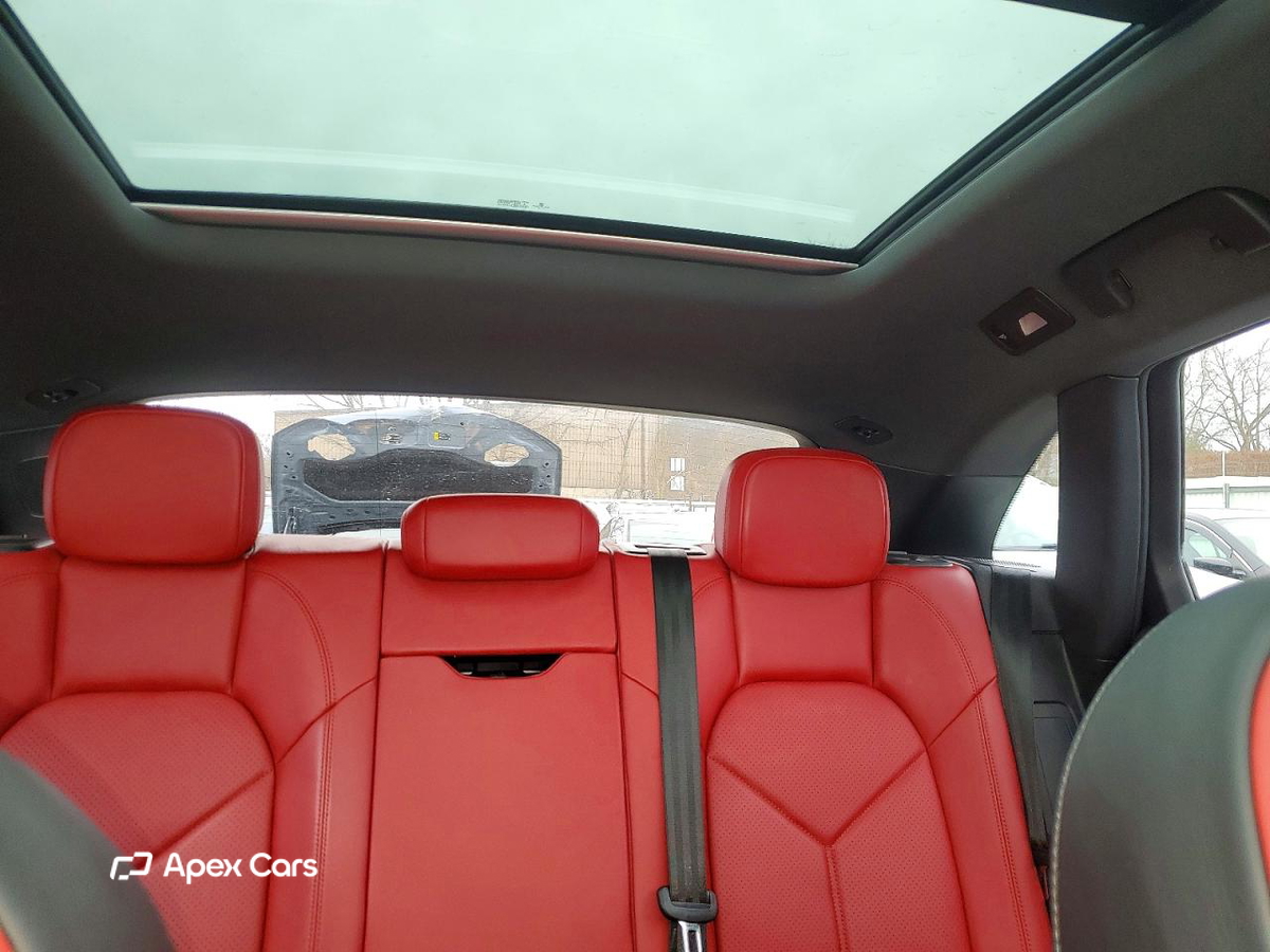 Porsche Macan 2021
