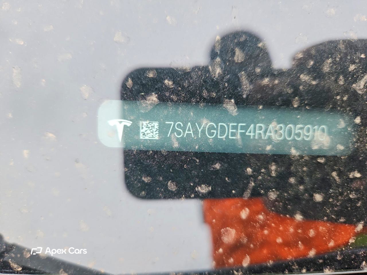 Tesla Model Y 2024