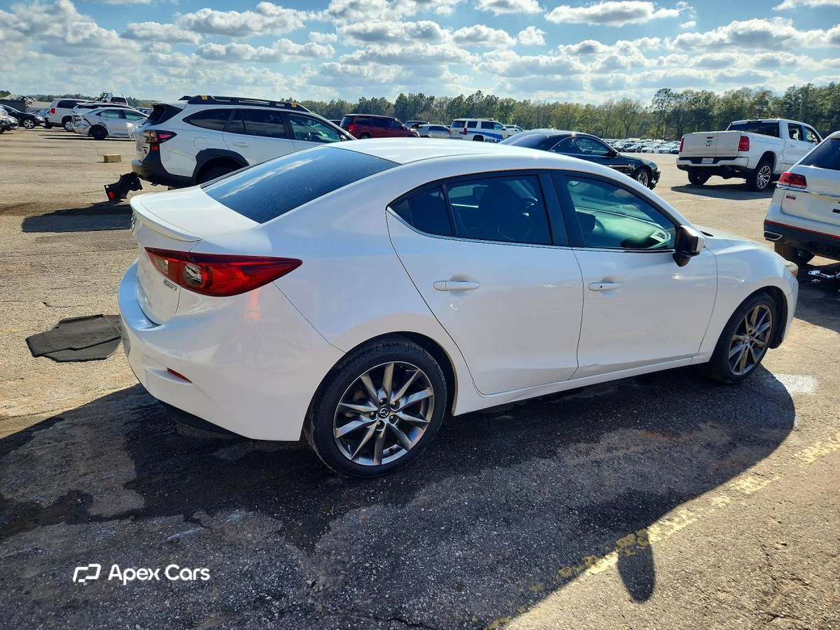 Mazda 3 2018