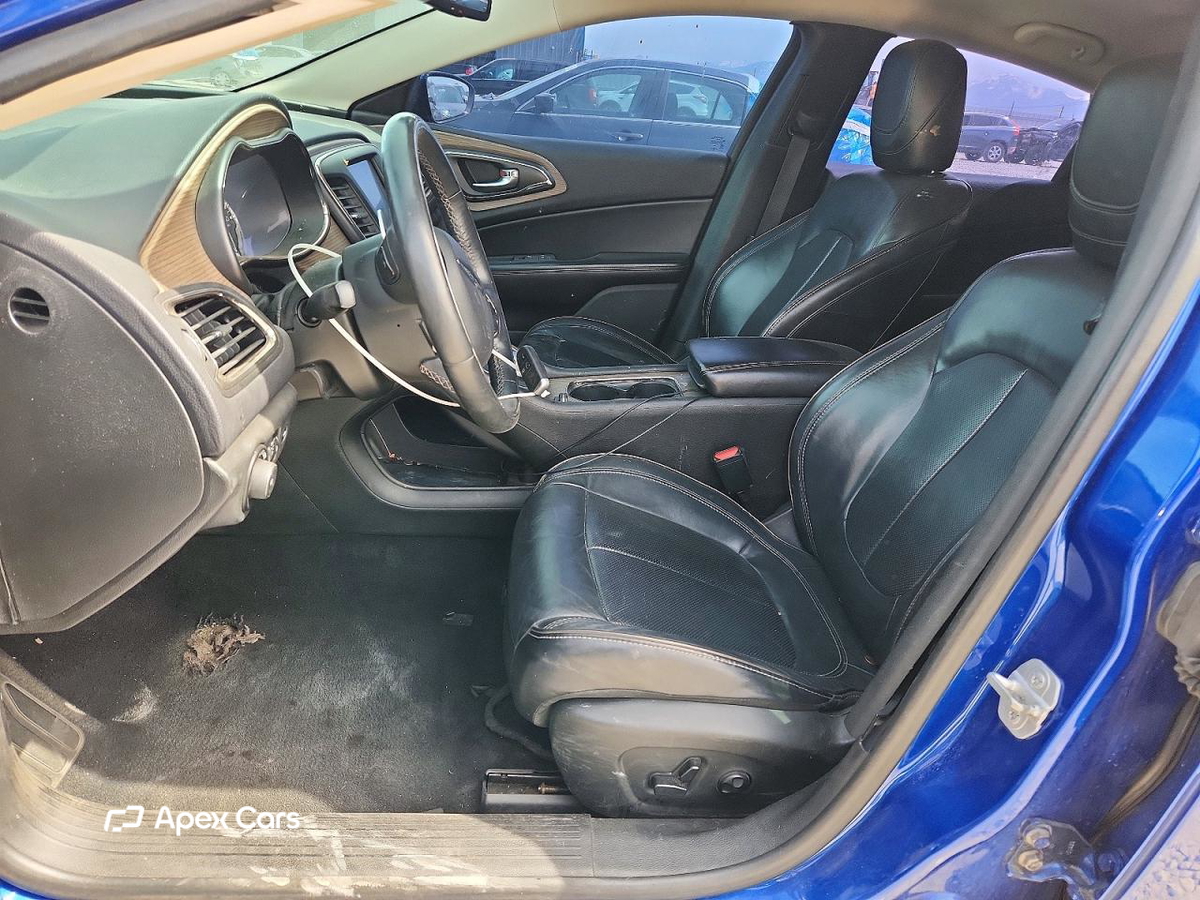 Chrysler 200 2015