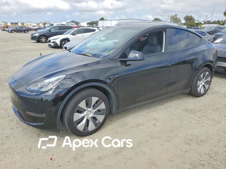 Tesla Model Y 2023 - Image 1 of 13