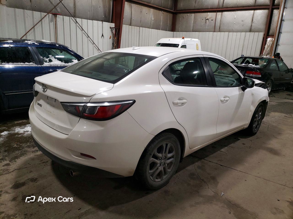Toyota Yaris 2020