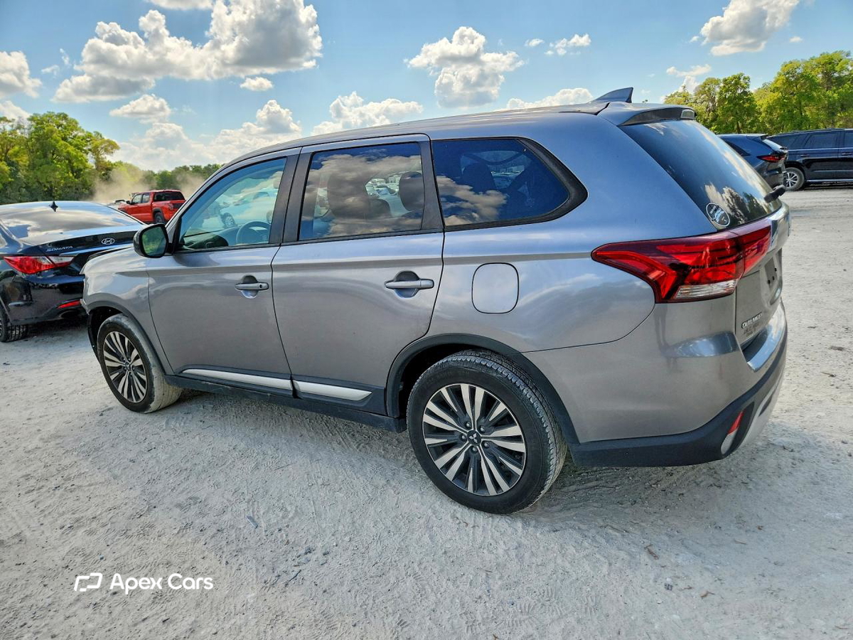 Mitsubishi Outlander 2020