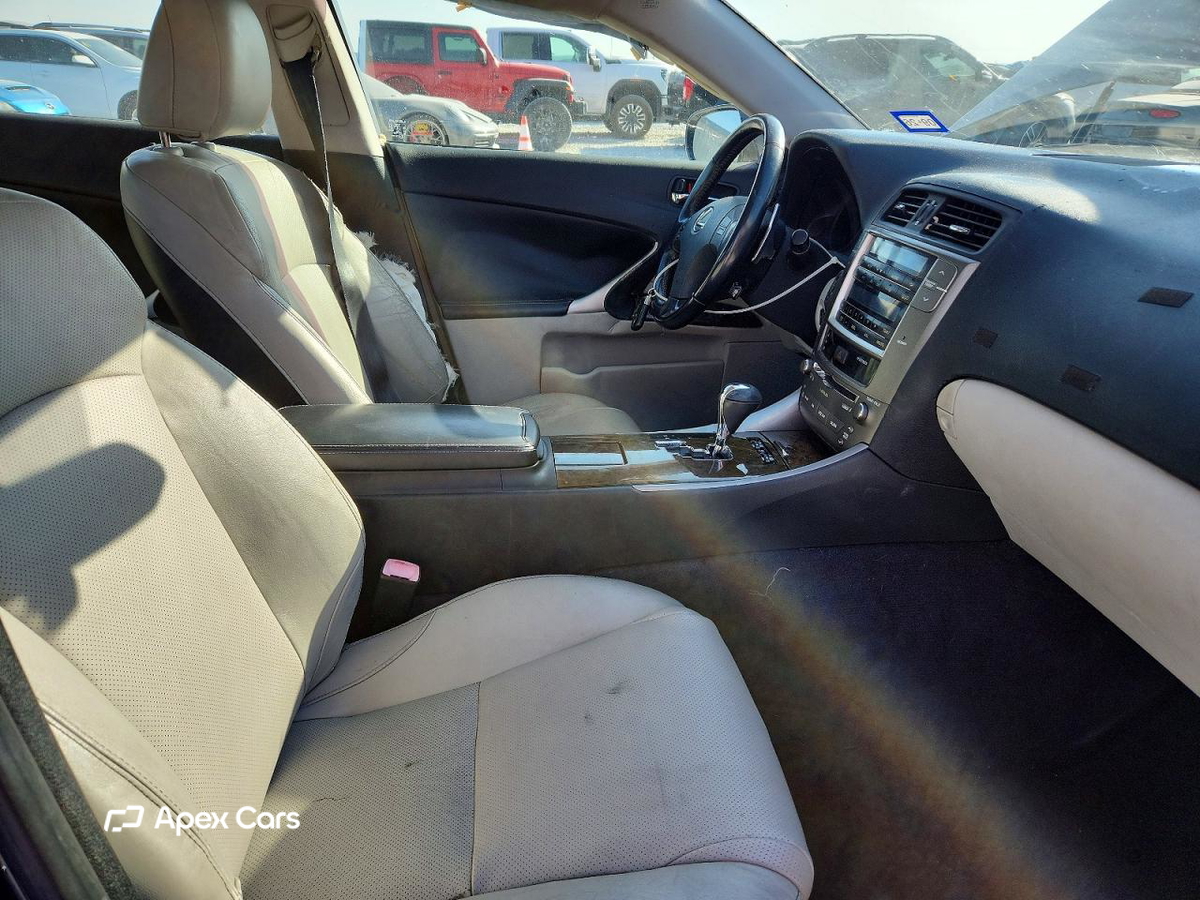 Lexus IS 2009