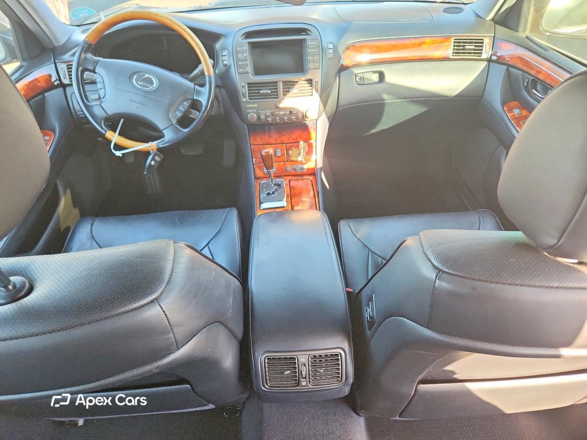 Lexus LS 2005