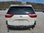 Toyota Sienna 2016