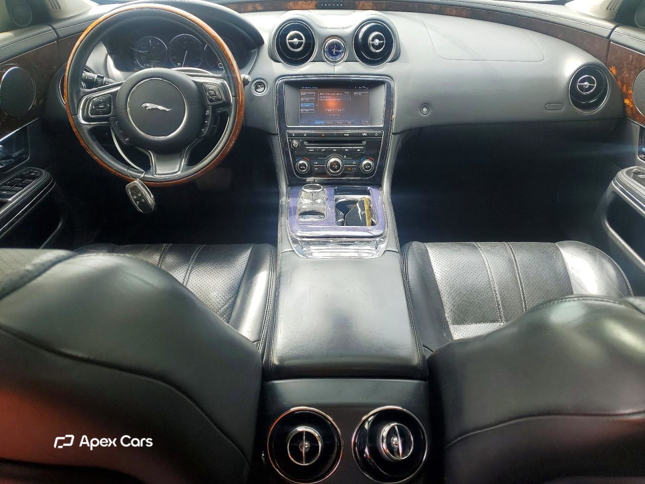 Jaguar XJ 2011