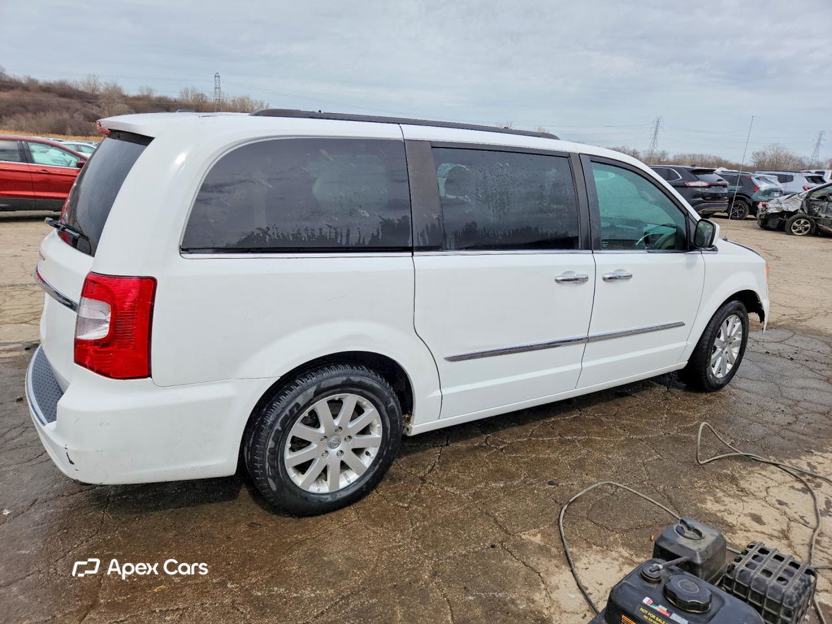 Chrysler Voyager 2015