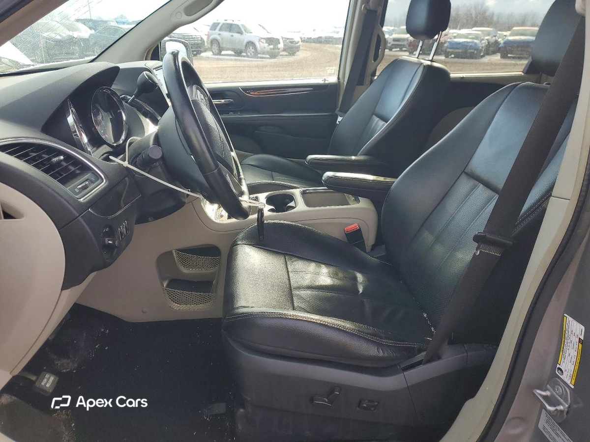 Chrysler Voyager 2015