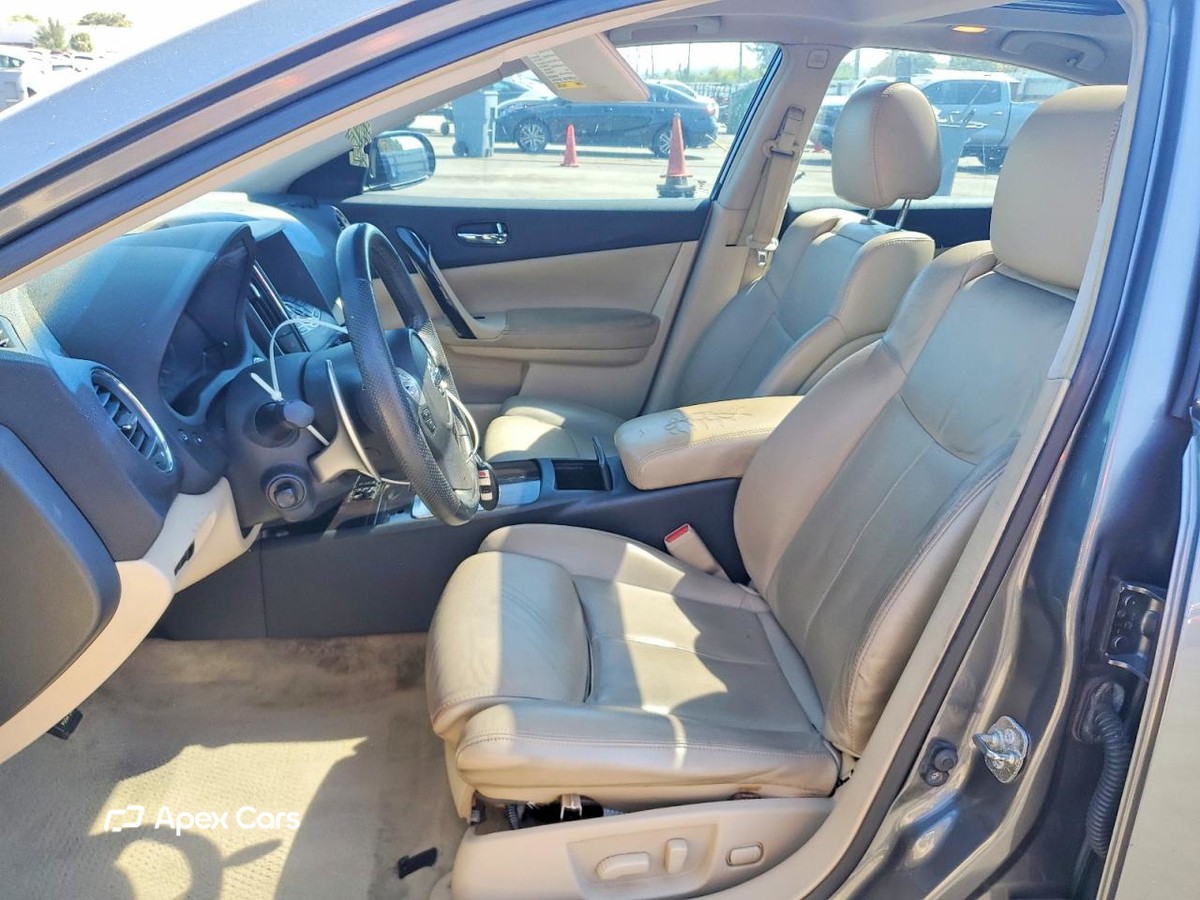 Nissan Maxima 2014