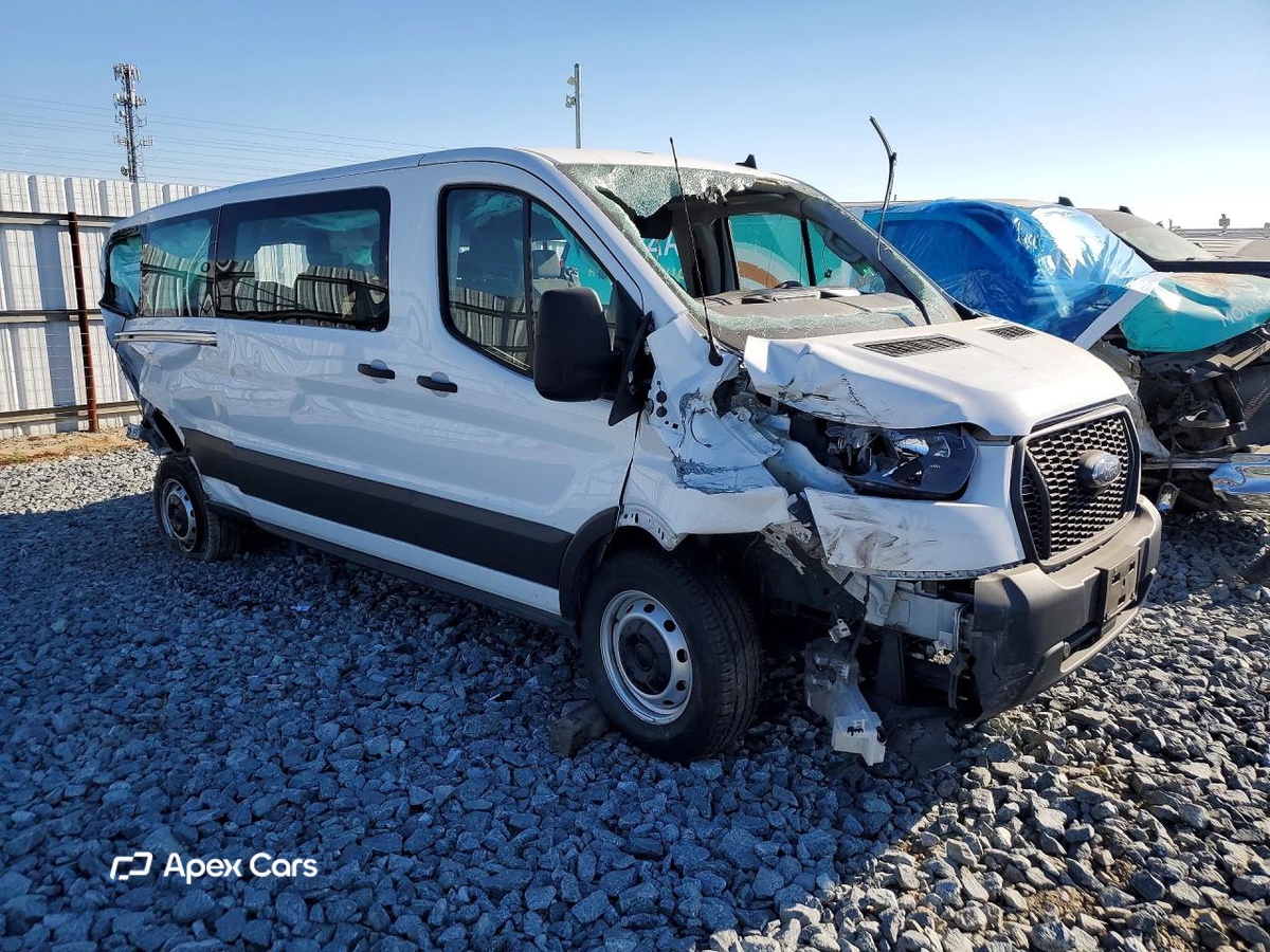 Ford Transit 2024