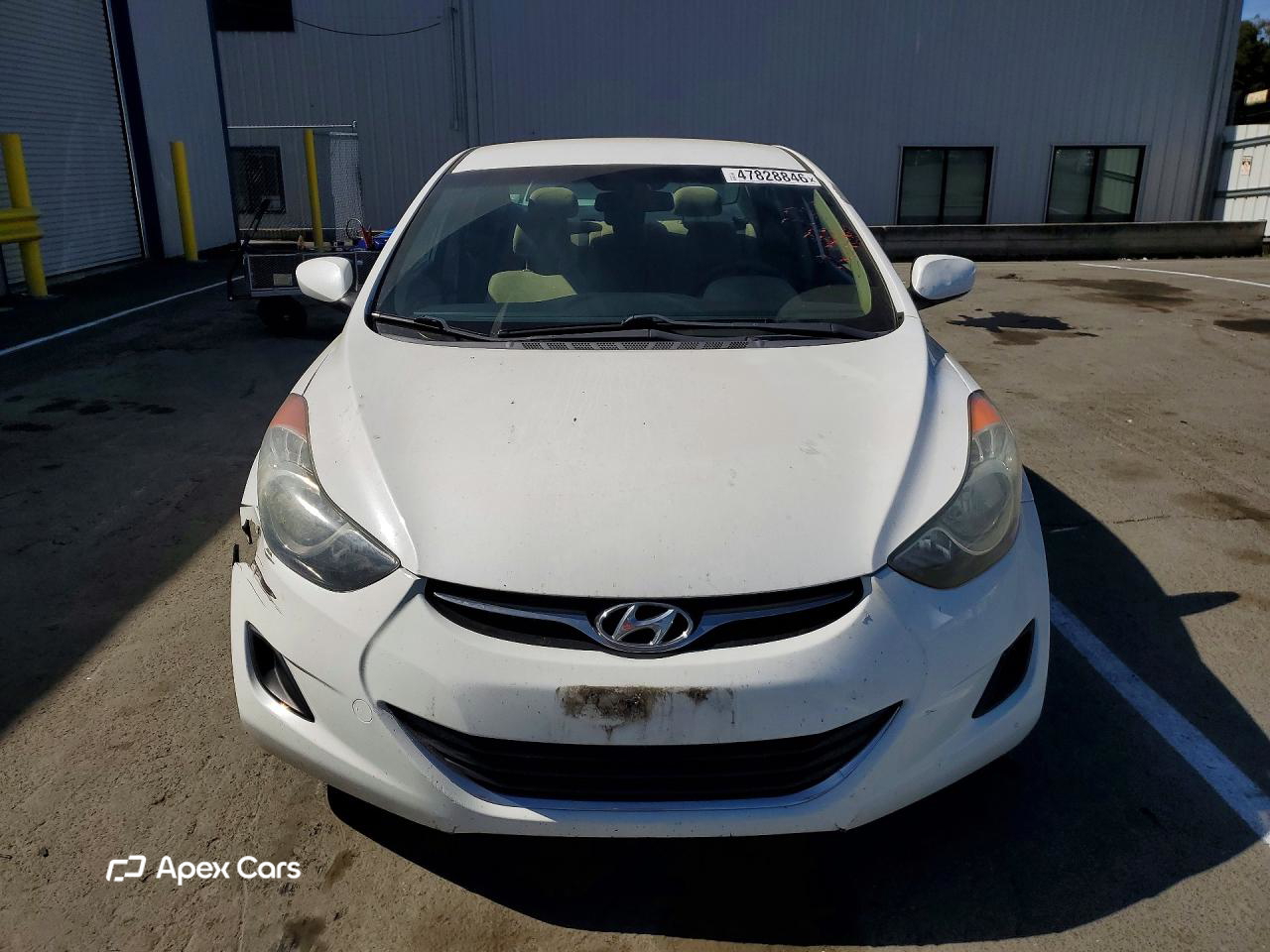 Hyundai Elantra 2013