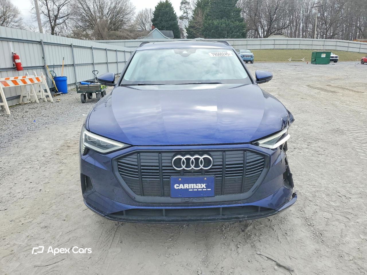 Audi e-tron 2022