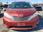 Toyota Sienna 2012