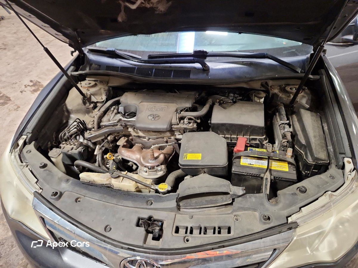 Toyota Camry 2012