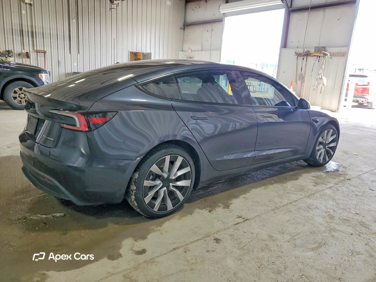 Tesla Model 3 2025