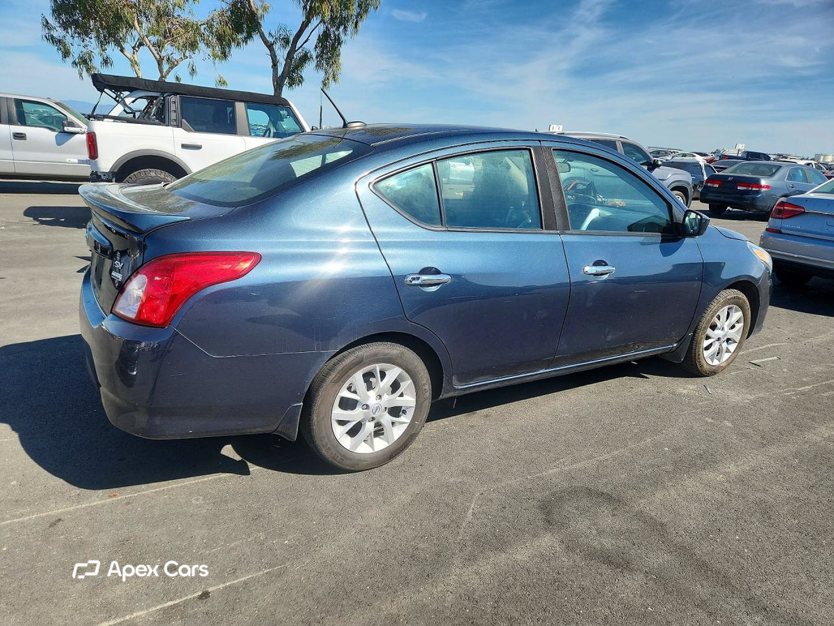 Nissan Versa 2017
