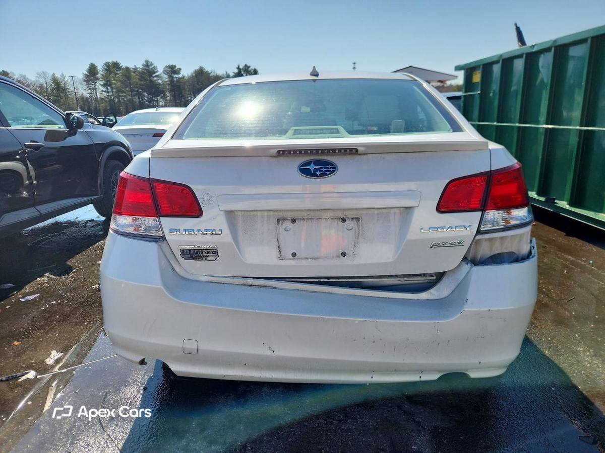 Subaru Legacy 2013