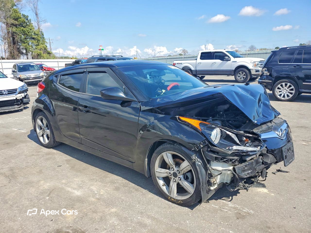 Hyundai Veloster 2013