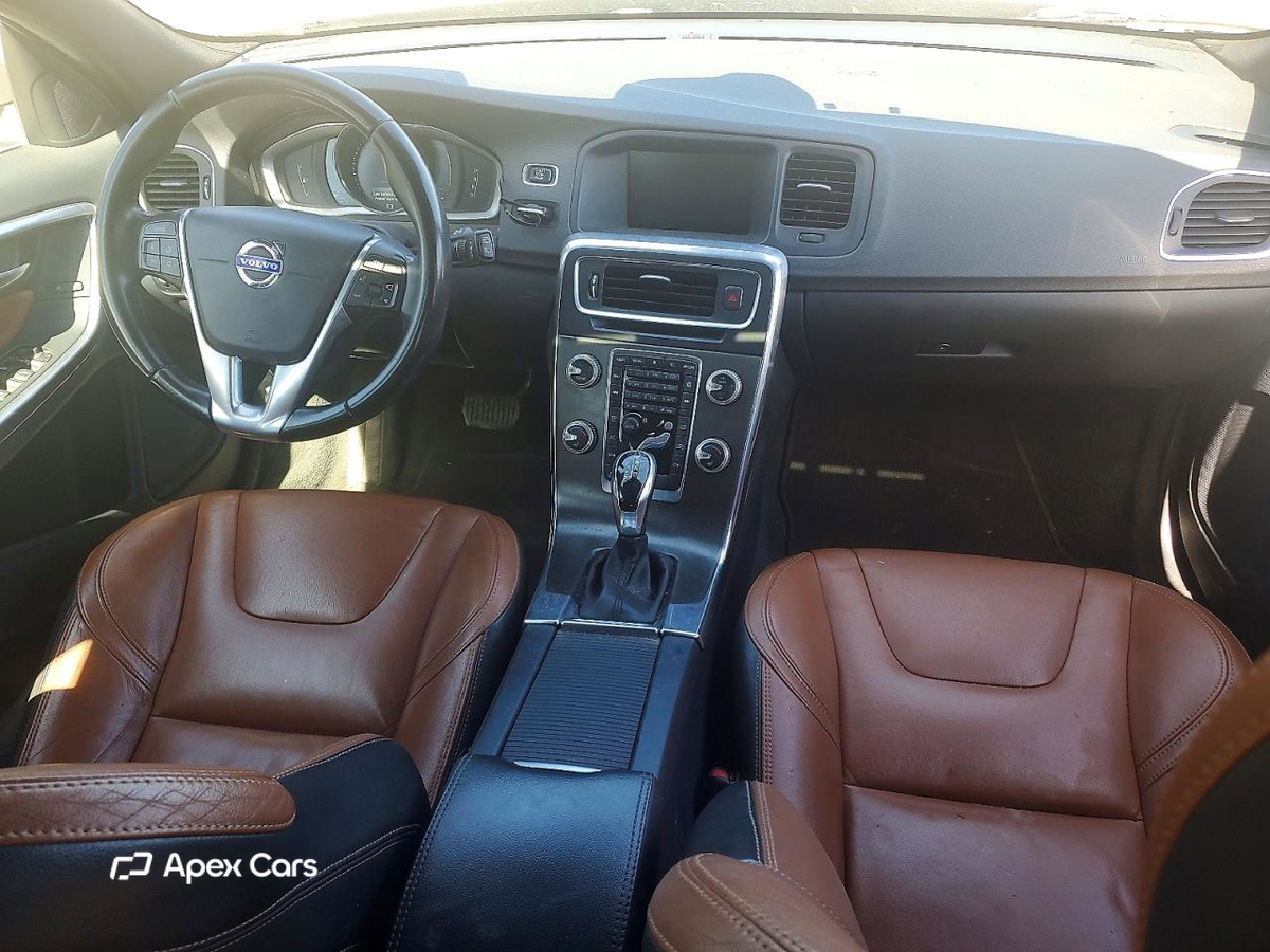 Volvo V60 2015
