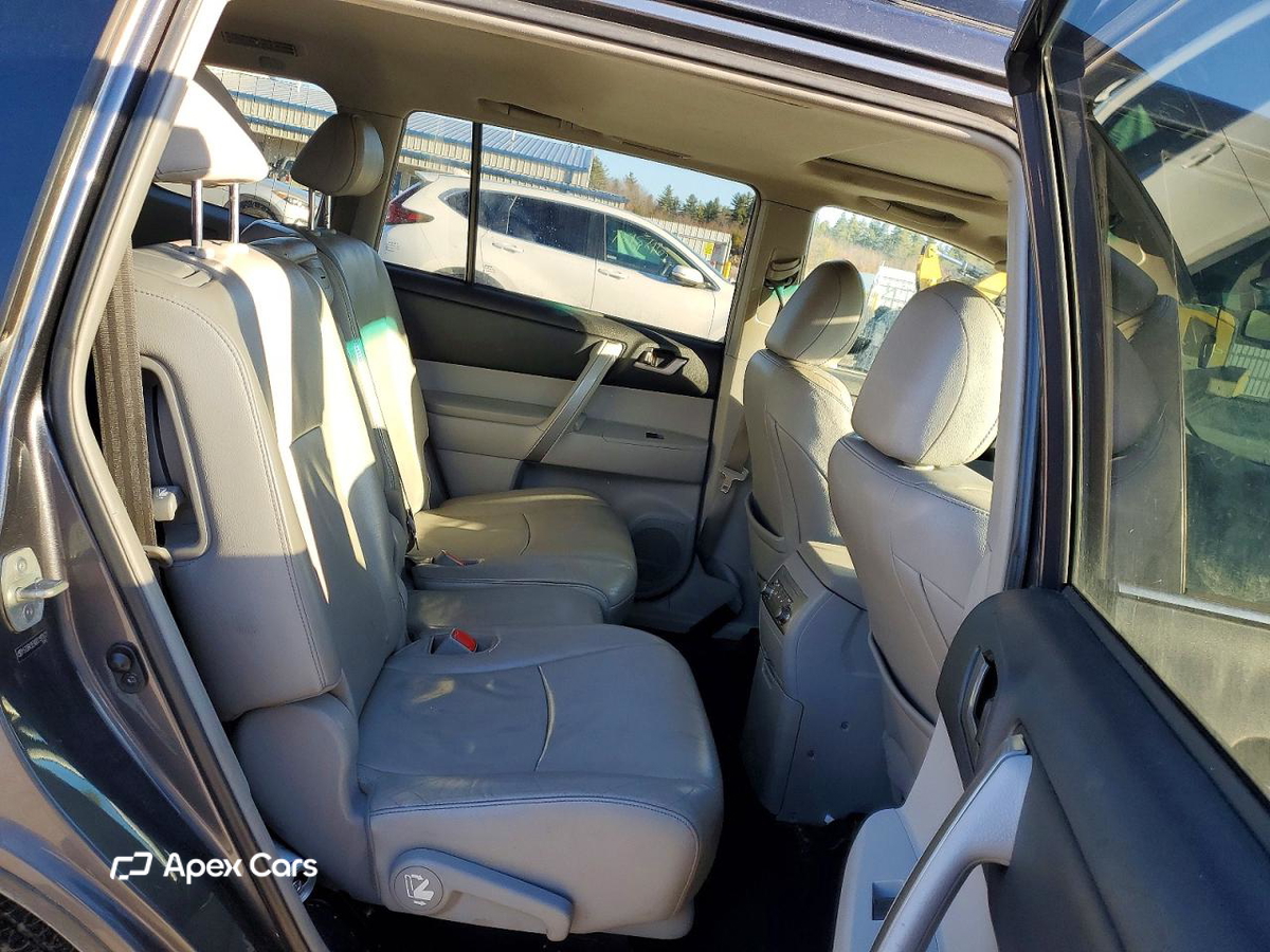 Toyota Highlander 2013