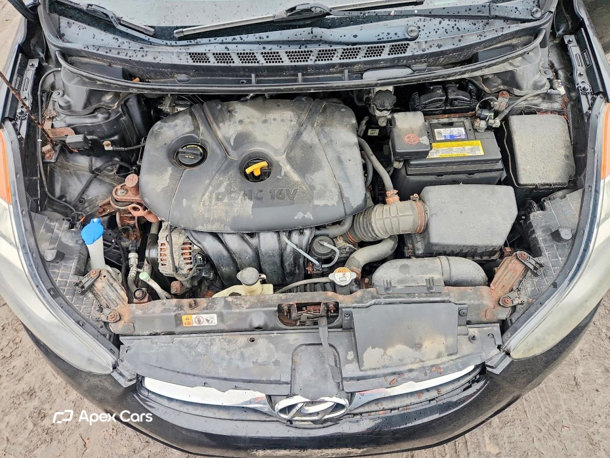 Hyundai Elantra 2013