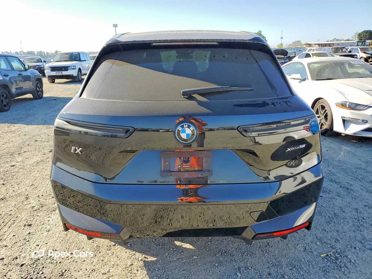 BMW iX 2025
