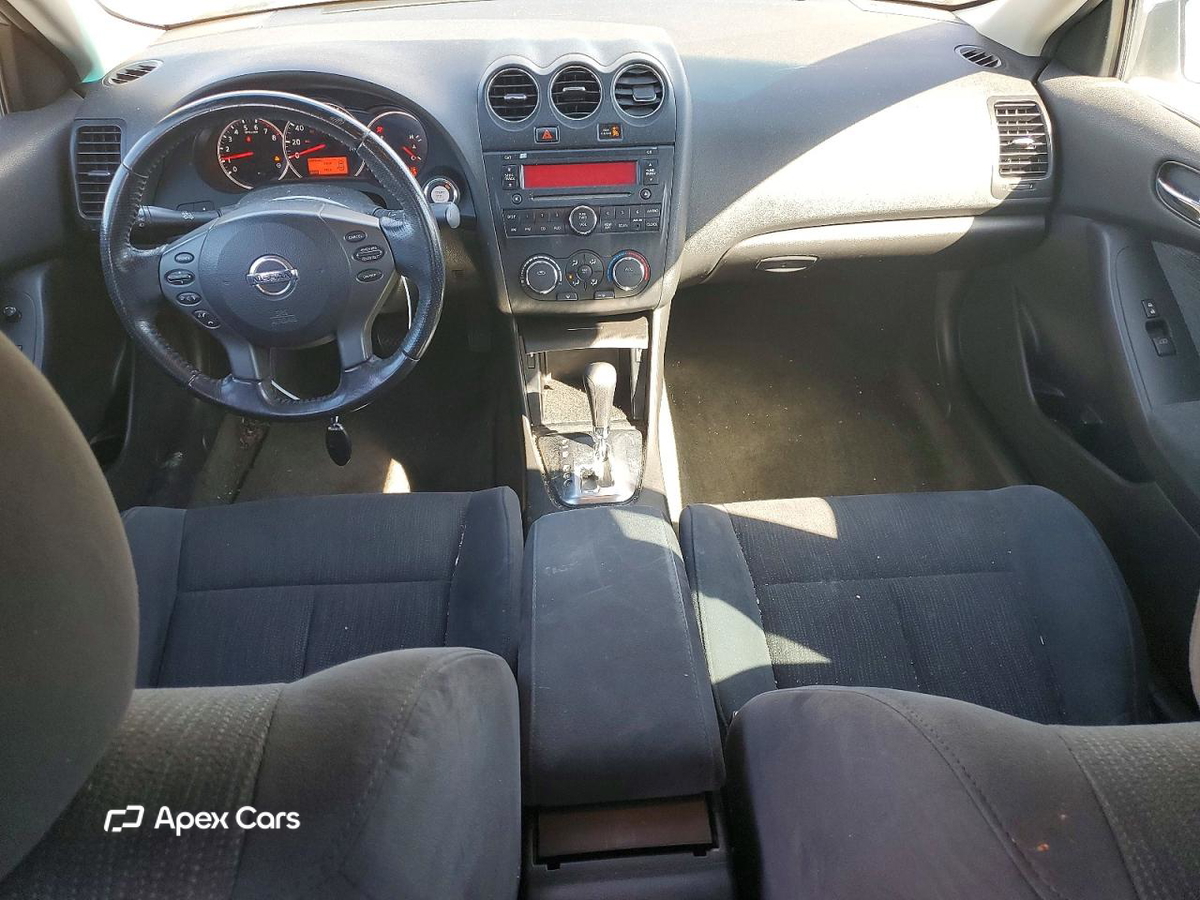 Nissan Altima 2012