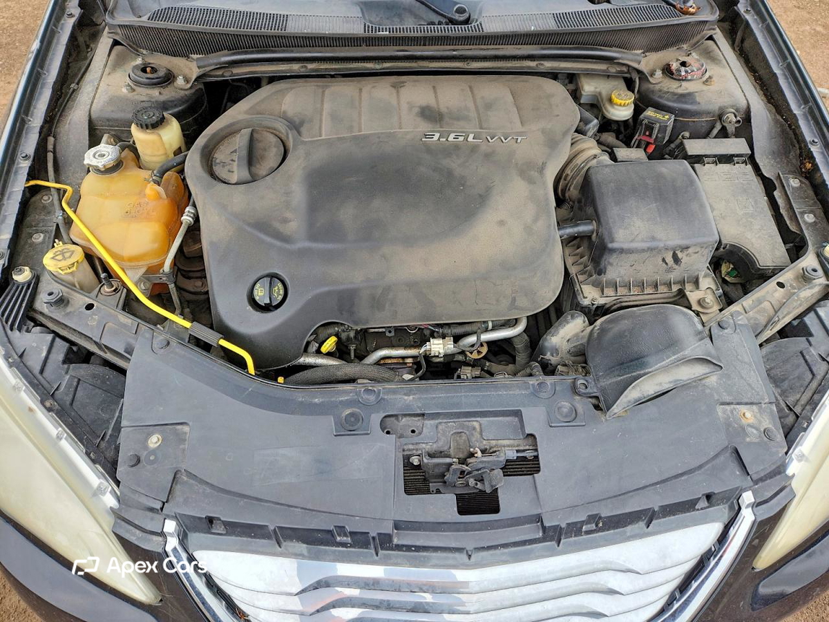 Chrysler 200 2011