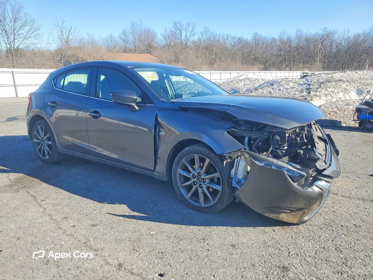 Mazda 3 2018