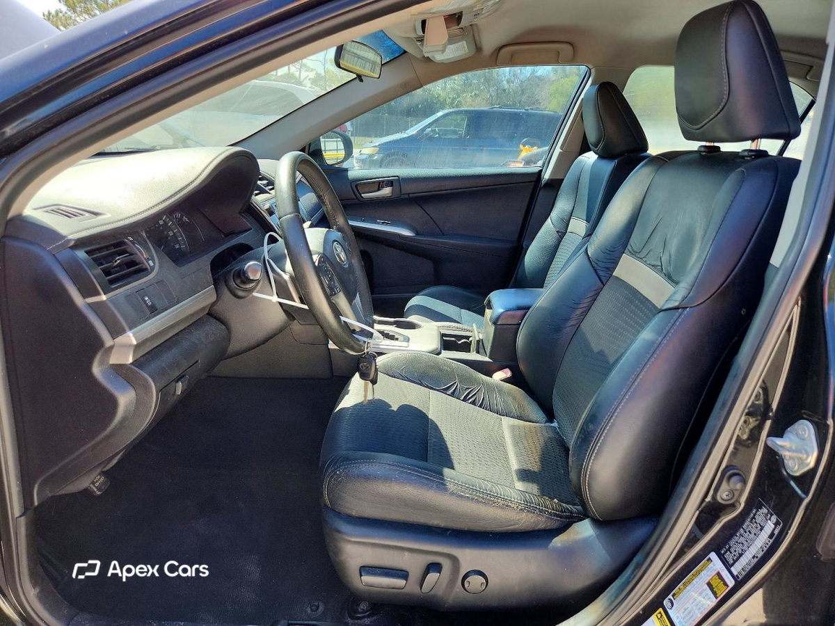 Toyota Camry 2012