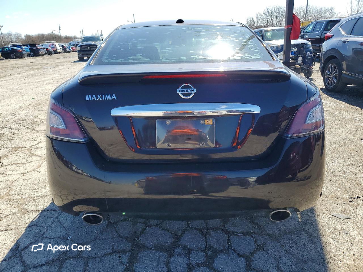 Nissan Maxima 2012