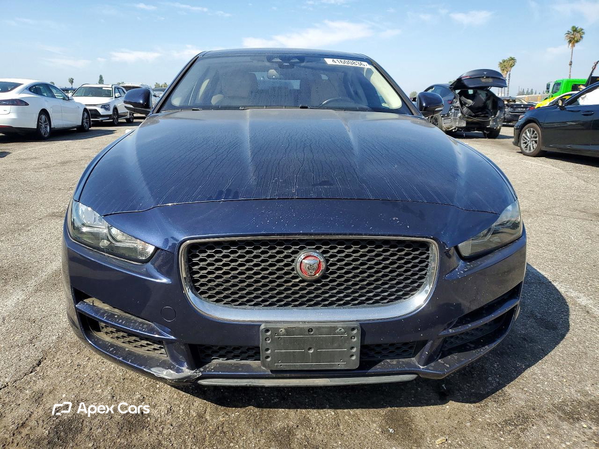 Jaguar XE 2017