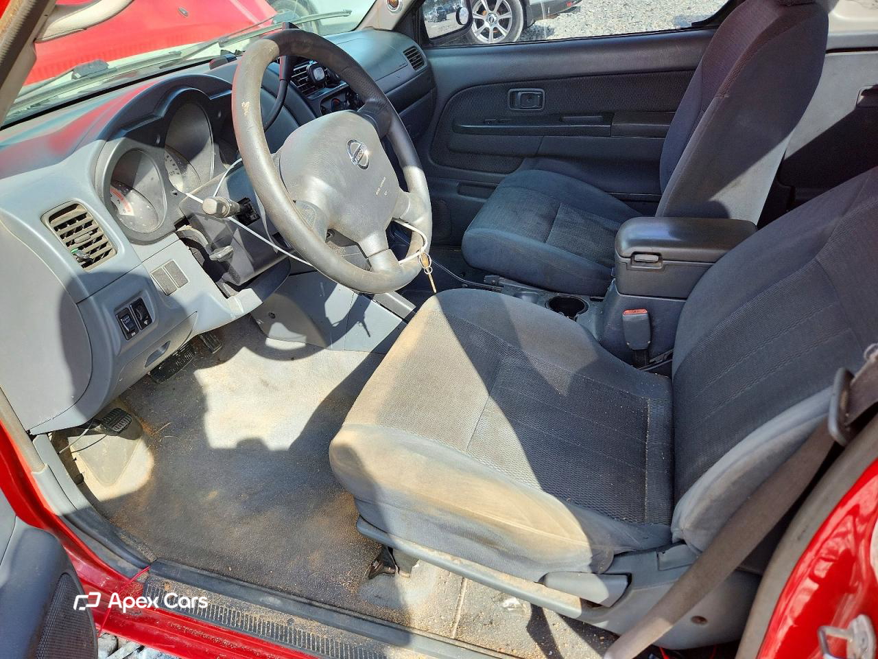 Navara (Frontier) 2004
