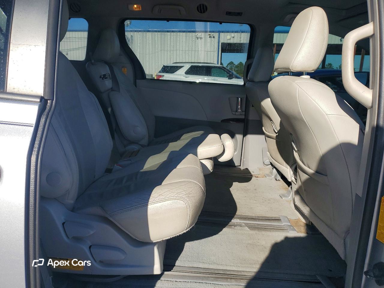 Toyota Sienna 2014