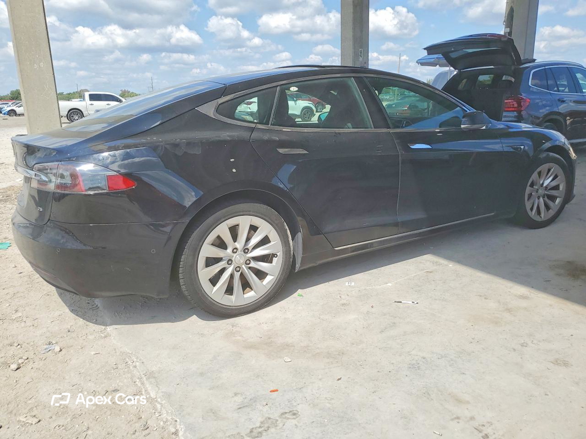 Tesla Model S 2017