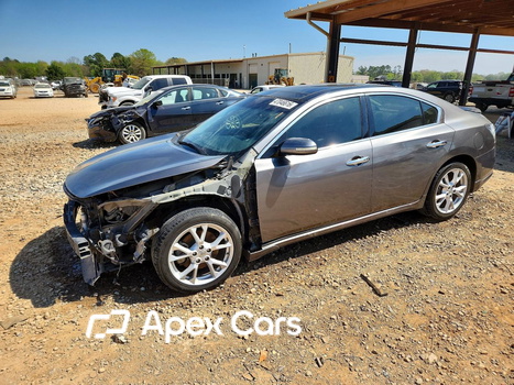 Nissan Maxima 2014 - Image 1 of 14