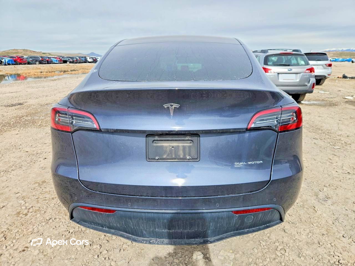 Tesla Model Y 2022