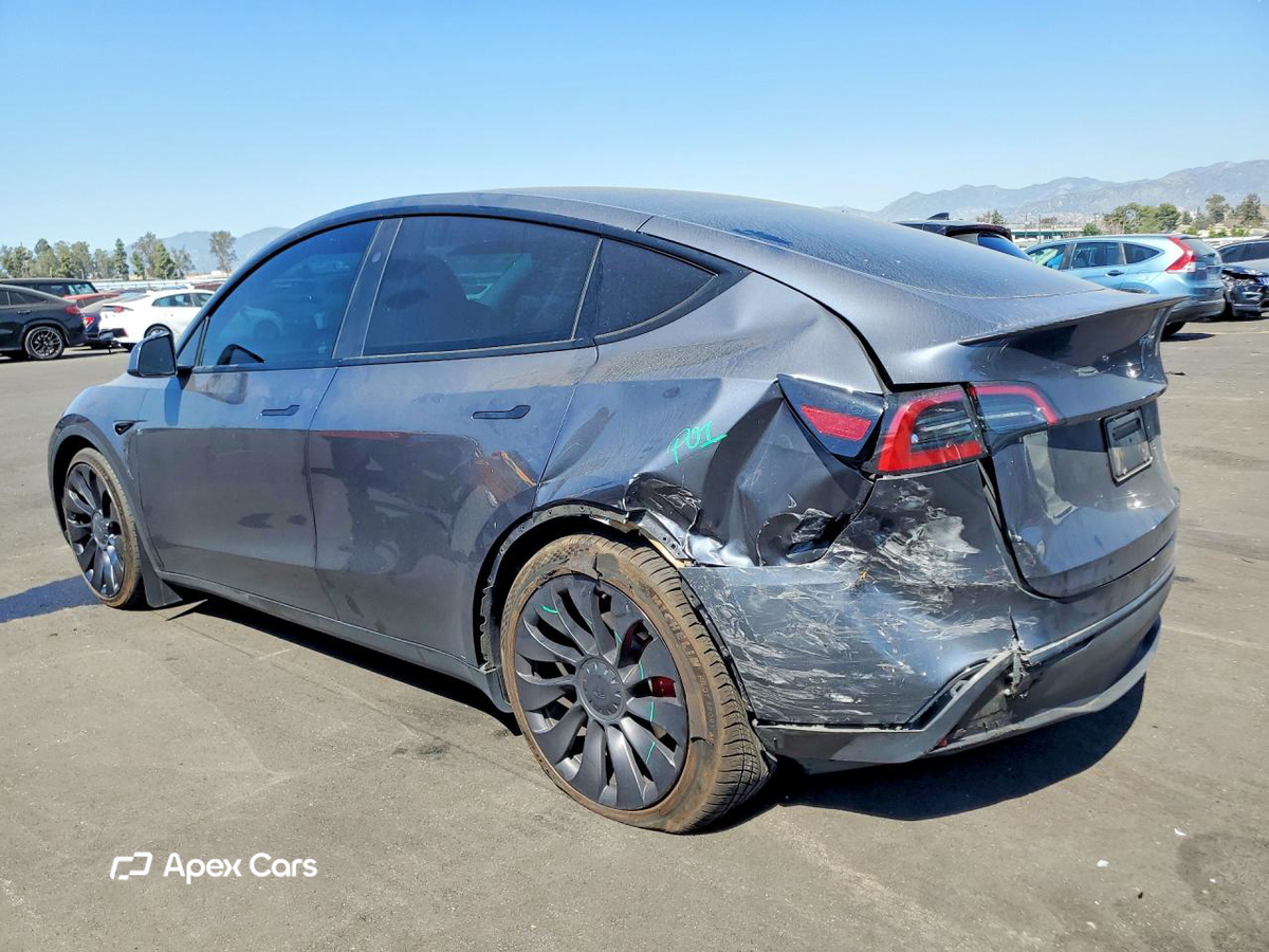 Tesla Model Y 2023