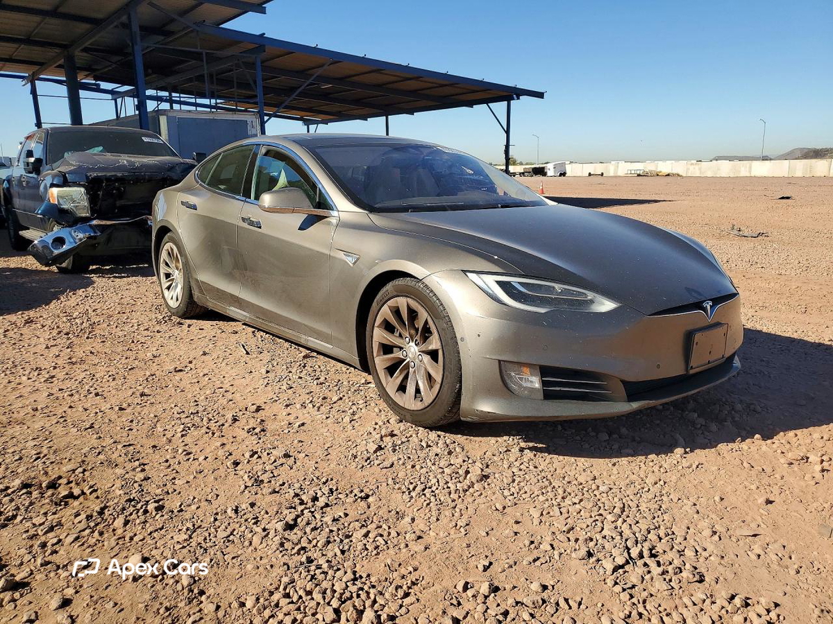 Tesla Model S 2016
