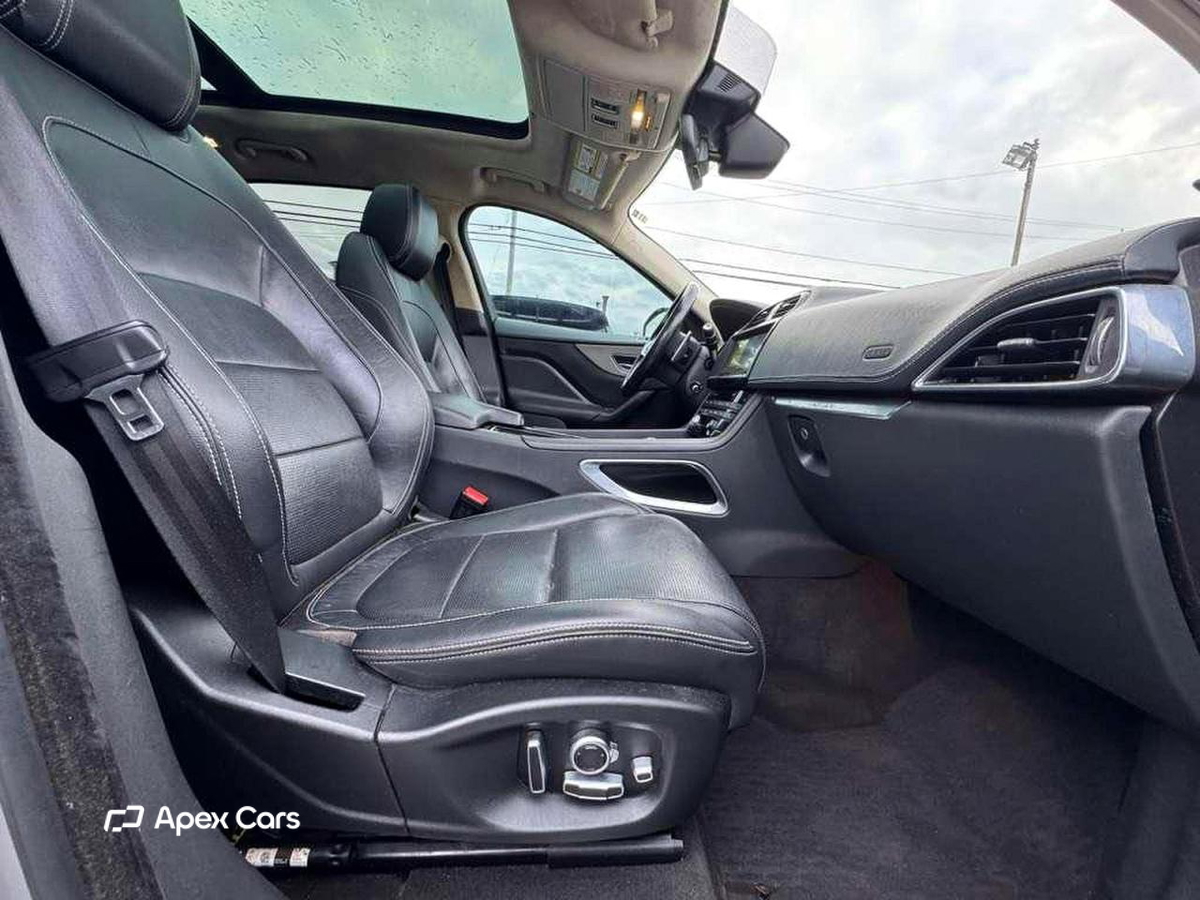 Jaguar F-Pace 2020