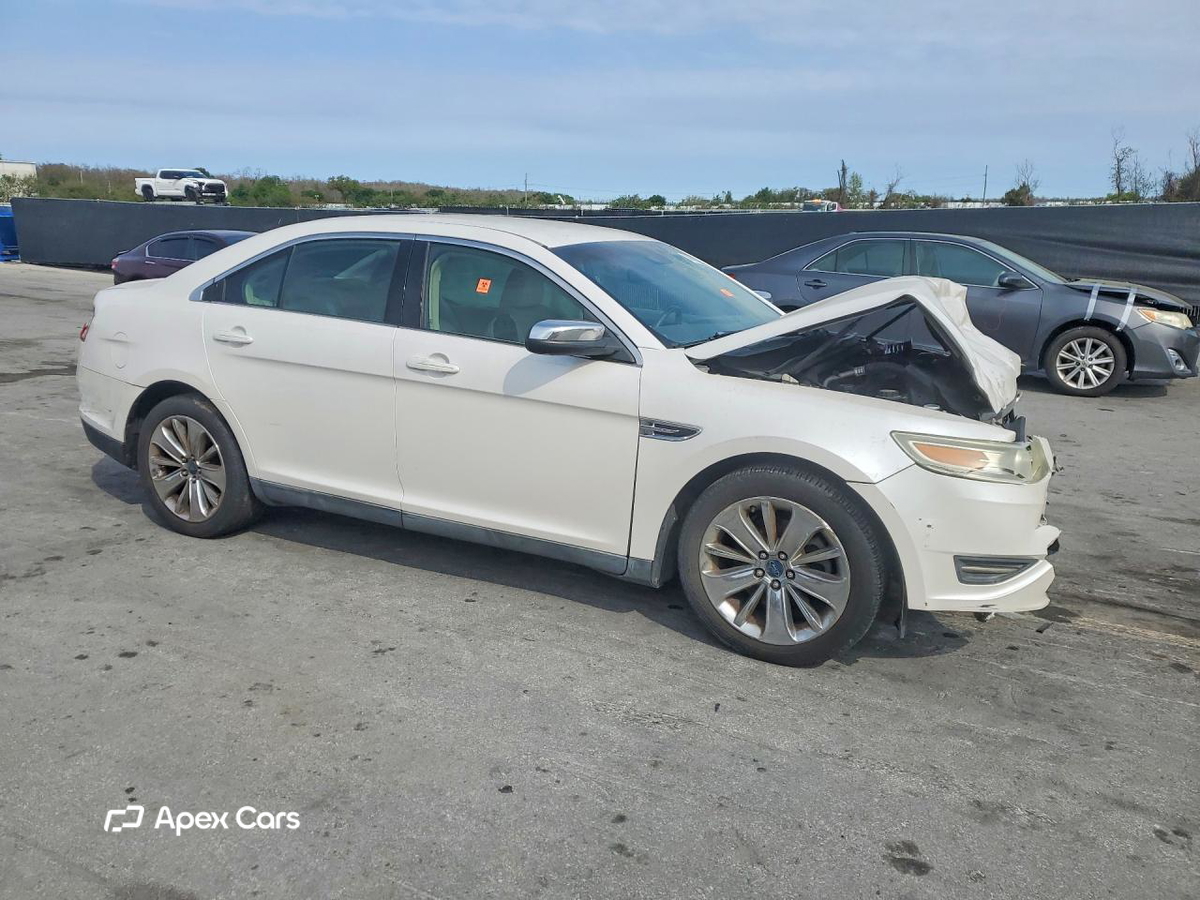 Ford Taurus 2011