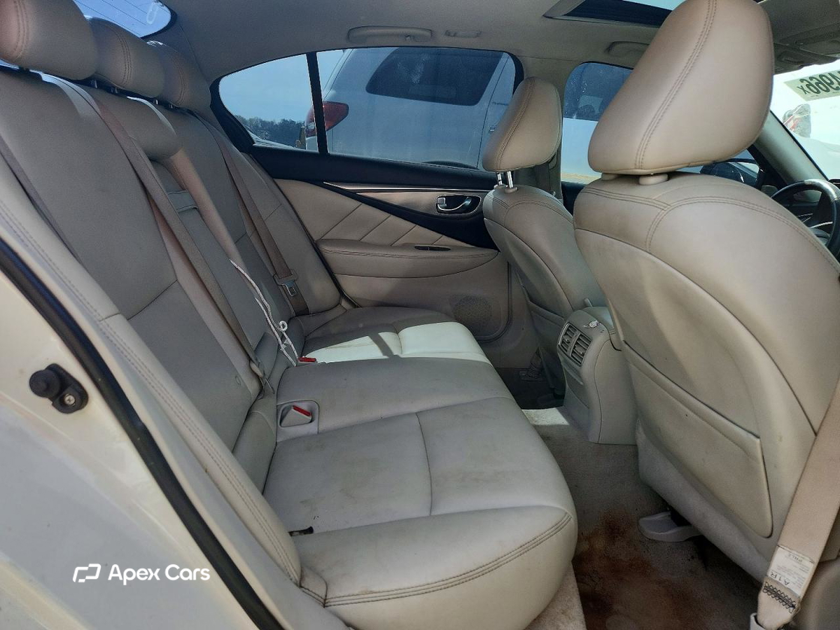 Infiniti Q50 2017