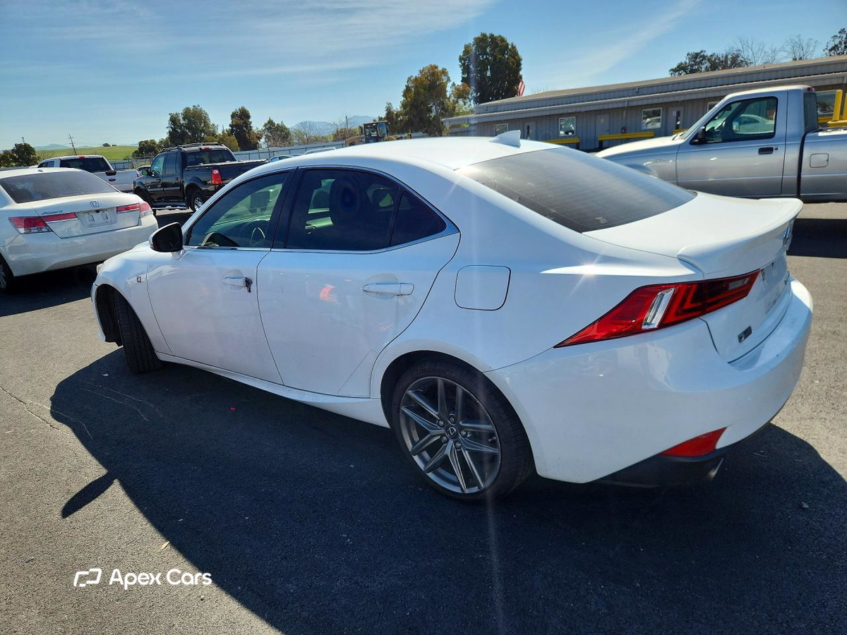 Lexus IS 2016