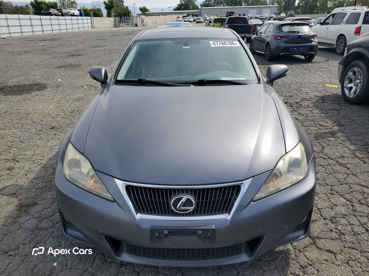 Lexus IS 2012