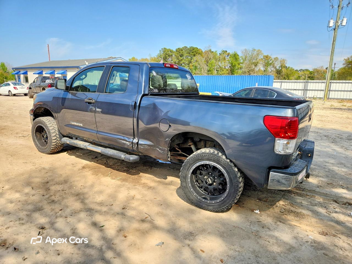 Toyota Tundra 2010
